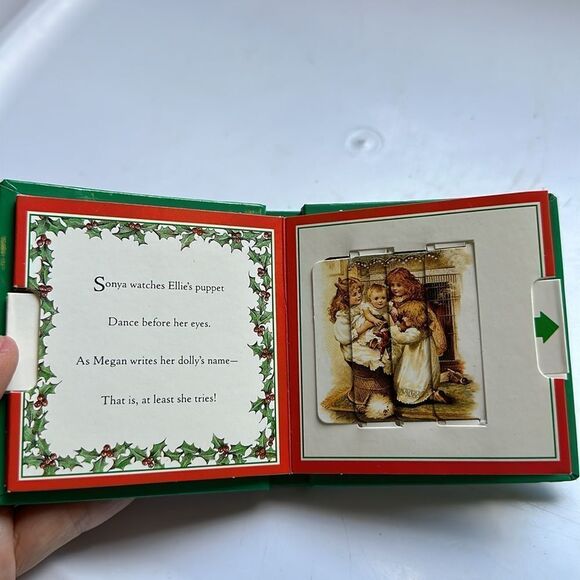 Vintage 1992 Ernest Nister’s Christmas Toys small book with changing pictures - Picture 7 of 11